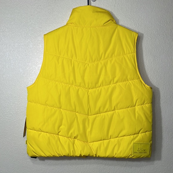 Vans yellow puffer vest rapper Tierra Whack Weird Hype and Creative Kids - Picture 13 of 15